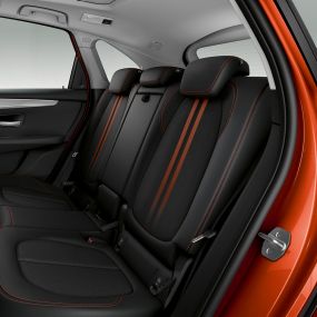 Banquette arrière de la BMW Série 2 Active Tourer Banquette arrière de la BMW Série 2 Active Tourer F45 2018 habitacle
