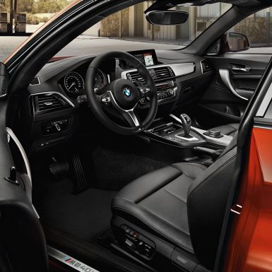 BMW Série 2 Coupé, poste de conduite BMW Série 2 Coupé, poste de conduite