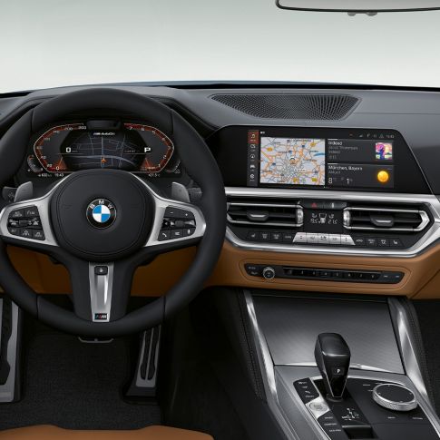 Volant et assistant vocal de la BMW Série 4 Coupé G22 Habitacle de la BMW Série 4 Coupé G22 2020, volant et assistant vocal