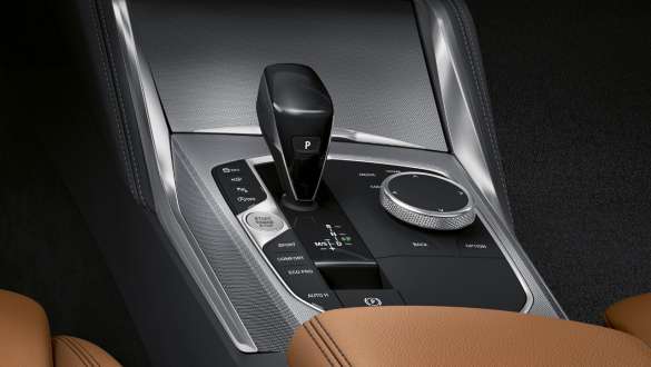 Boîte de vitesses sport Steptronic BMW Série 4 Coupé G22 2020 Boîte de vitesses sport Steptronic BMW 4er Coupé G22 2020, habitacle