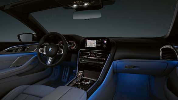 BMW M850i xDrive Dravitgrau metallic, éclairage d’ambiance. BMW M850i xDrive Dravitgrau metallic, éclairage d’ambiance.