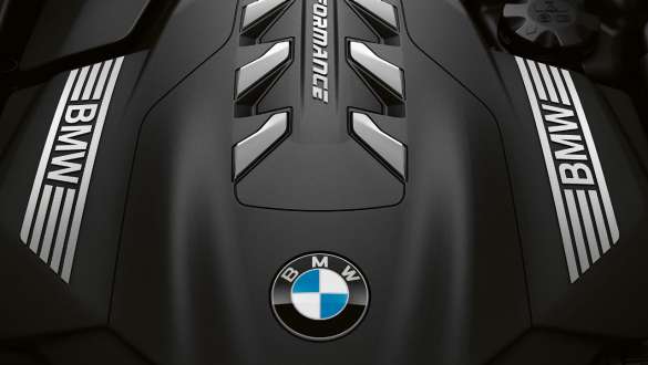Moteur diesel 6 cylindres en ligne BMW TwinPower Turbo. BMW Série 8 Coupé, moteur essence 6 cylindres en ligne BMW TwinPower Turbo.