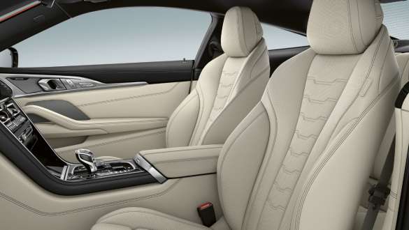 Sièges multifonctions de la nouvelle BMW Série 8 Coupé G15 LCI restylage 2022 de l'habitacle