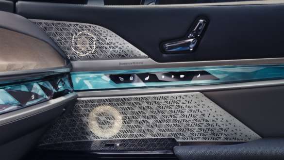 Bowers & Wilkins BMW i7 Berline G70 Haut-parleurs Bowers & Wilkins dans la porte BMW i7 Berline G70
