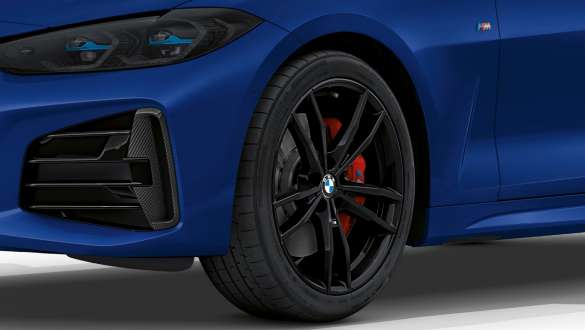 Jantes BMW M 18" en alliage léger à doubles rayons BMW M440i xDrive Cabriolet G23 2020 Jantes BMW M 18" en alliage léger, à doubles rayons 848 M, en Bicolor Jetblack BMW M440i xDrive Cabriolet G23 2020 vue en gros plan