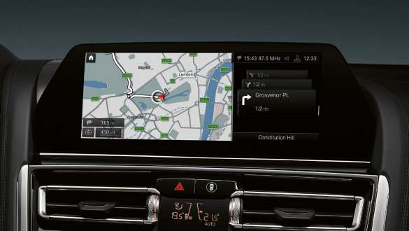 BMW Live Cockpit Professional. Voitures BMW Série 8 Cabrio M avec BMW Live Cockpit Professional.