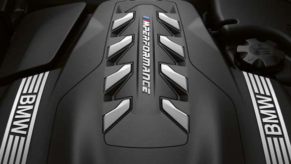 Moteur essence V8 M TwinPower Turbo. Moteur essence V8 M TwinPower Turbo de la BMW M850i xDrive Cabrio.