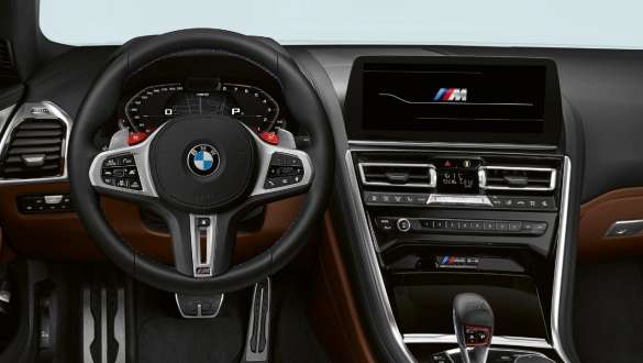 La nouvelle BMW Série 8 Cabrio M F91 LCI restylage 2022 Combiné des instruments M spécifique