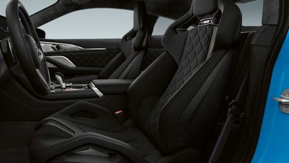 La BMW M8 Competition Coupé F92 LCI restylage 2022 Intérieur sièges de type baquet M Carbon