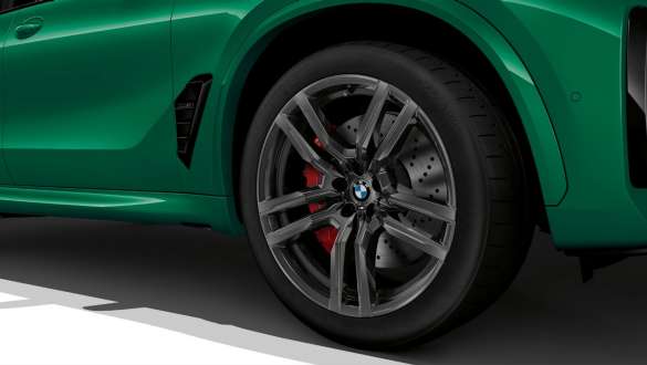 BMW X5 M Competition F95, jantes BMW M 21" en alliage léger, à doubles rayons 808 M, en Orbitgrau, roue hiver complète BMW X5 M Competition F95 2023, jantes BMW M 21" en alliage léger, à doubles rayons 808 M, en Orbitgrau, roue hiver complète