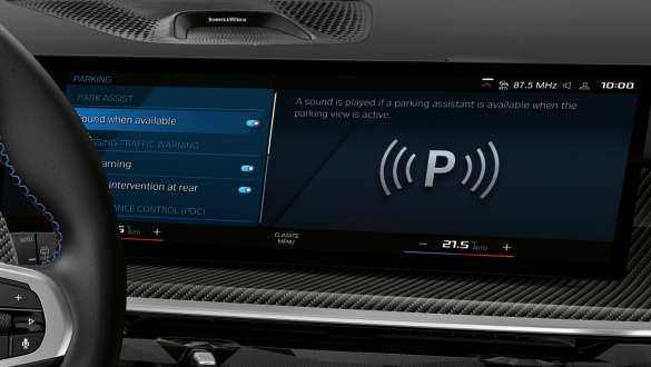 BMW X6 M Competition F96 2023, Park Assist Pro