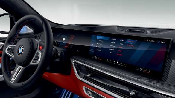 BMW X6 M Competition F96 2023, Curved Display