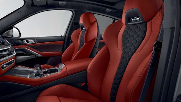 BMW X6 M Competition F96 2023, sièges M multifonctions