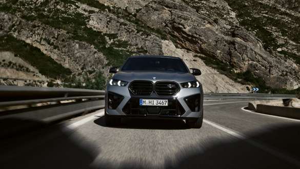 BMW X6 M Competition F96 2023, boîte de vitesses M Steptronic à 8 rapports avec Drivelogic