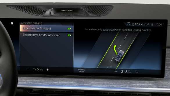 Driving Assistant Professional – vue rapprochée sur l’écran de contrôle de la BMW X7 G07 LCI