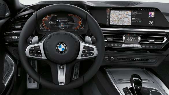 BMW Z4 G29 2022, Variable Sport Steering