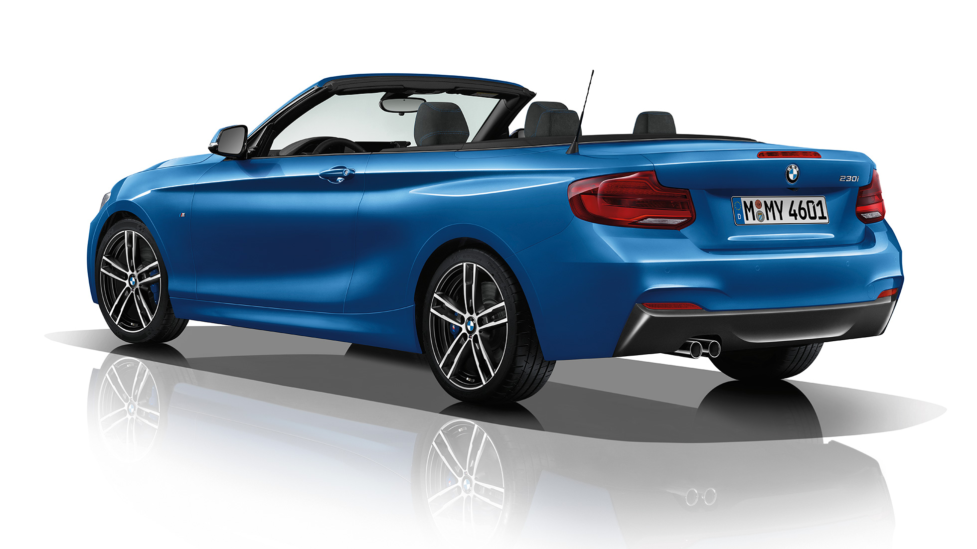 BMW Série 2 Cabrio, Modèle M Sport, vue de trois quarts de la poupe BMW Série 2 Cabrio, Modèle M Sport, vue de trois quarts de la poupe
