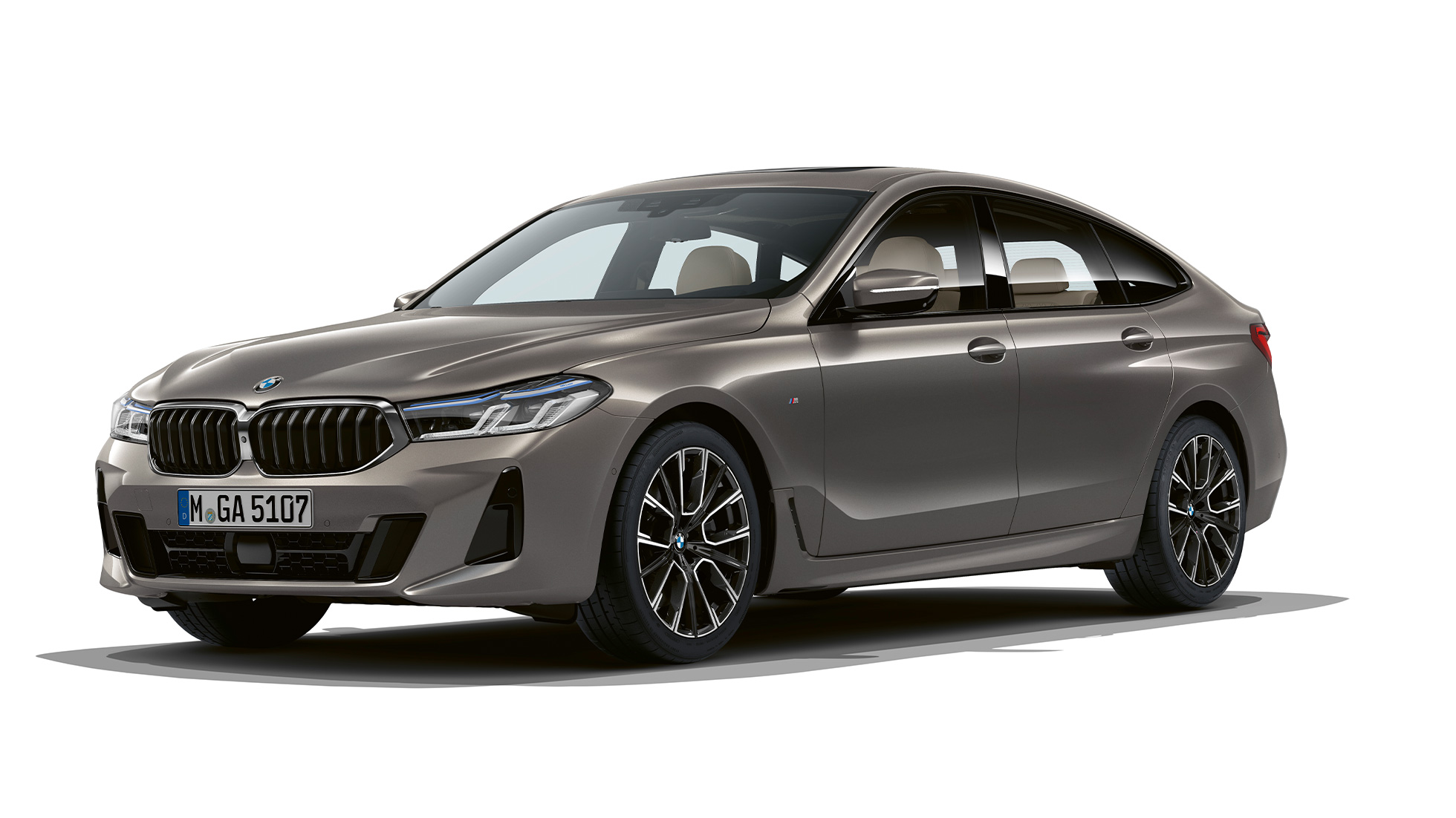 BMW Série 6 Gran Turismo Kit M Sport G32 2020 BMW Série 6 Gran Turismo G32 640i xDrive Kit M Sport en Berninagrau Bernsteineffekt, vue de trois quarts avant