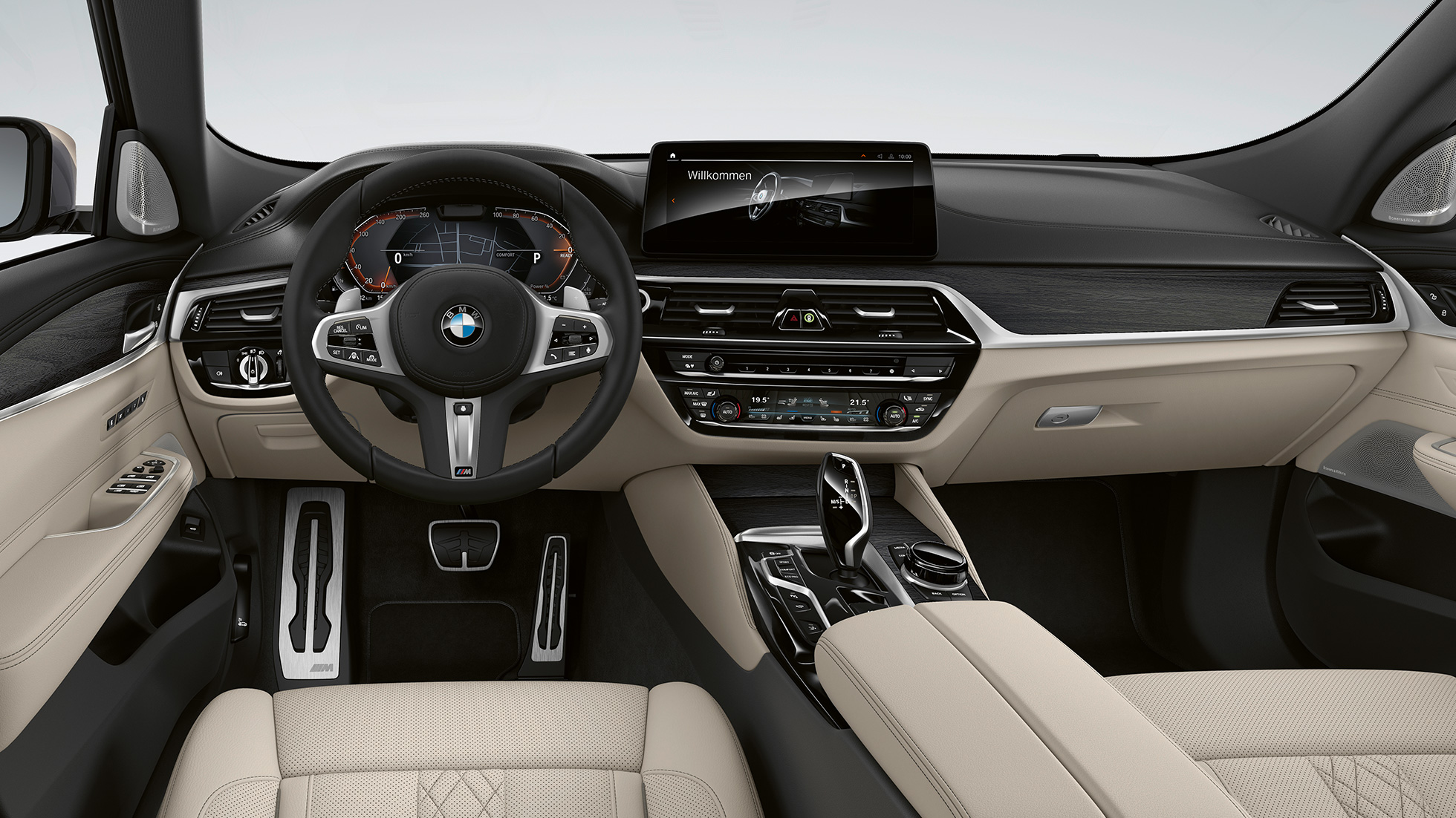 Habitacle de la BMW Série 6 Gran Turismo Kit M Sport G32 2020 BMW Série 6 Gran Turismo G32 640i xDrive 2020 Kit M Sport cuir Nappa en Elfenbeinweiß, habitacle