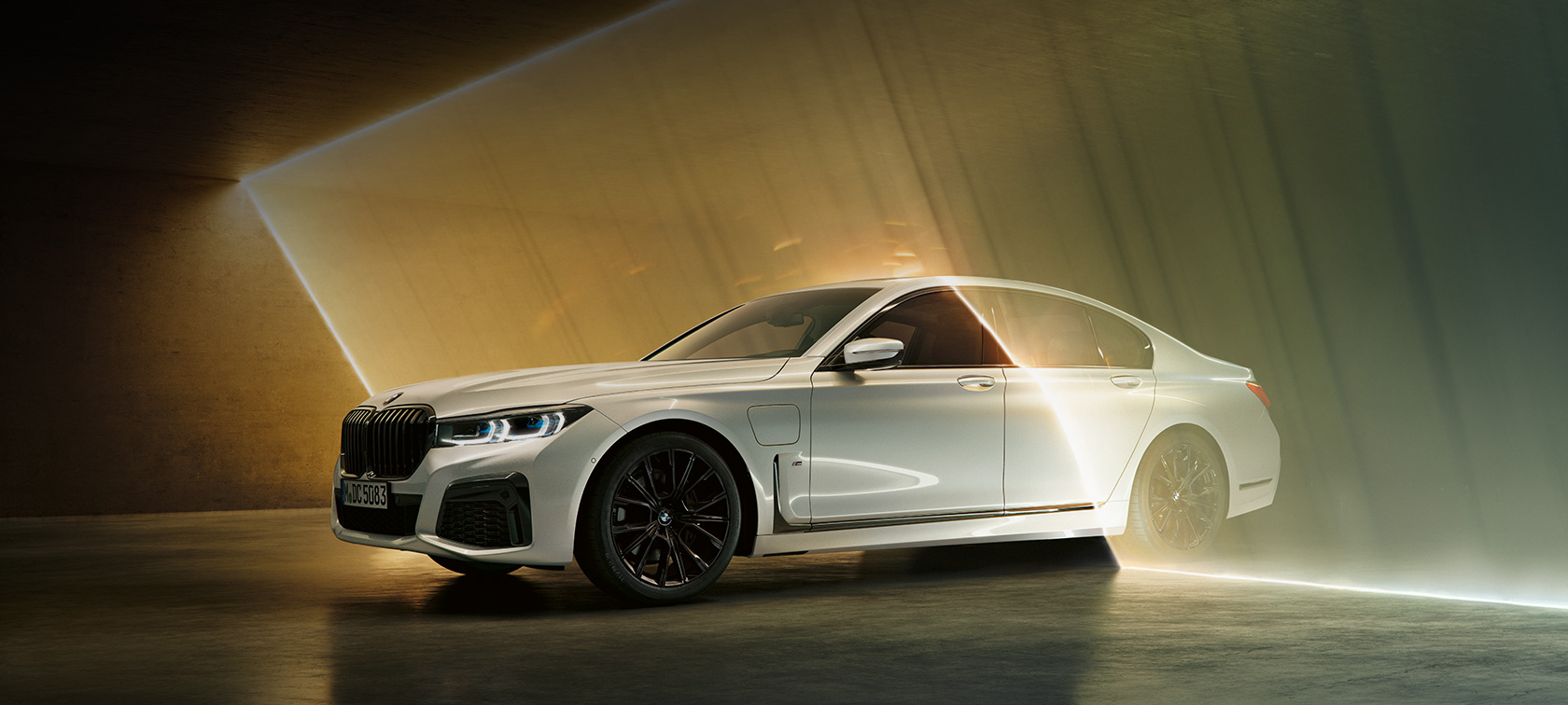 BMW 745e BMW 745e