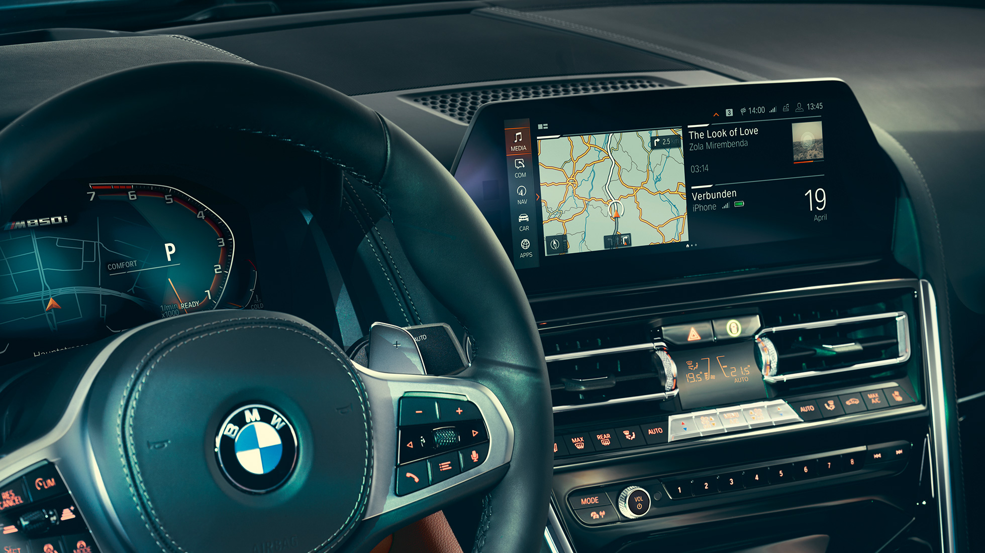 BMW Série 8 Coupé, poste de conduite. BMW Série 8 Coupé, poste de conduite, gros plan avec volant et Control Display.
