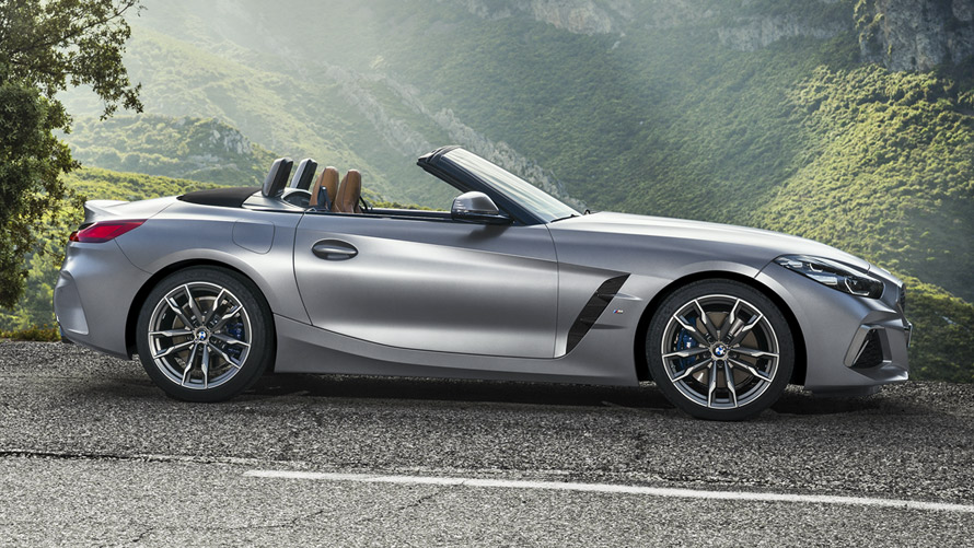 Vue de profil de la BMW Z4 M40i Roadster G29 Vue de profil de la BMW Z4 M40i Roadster G29