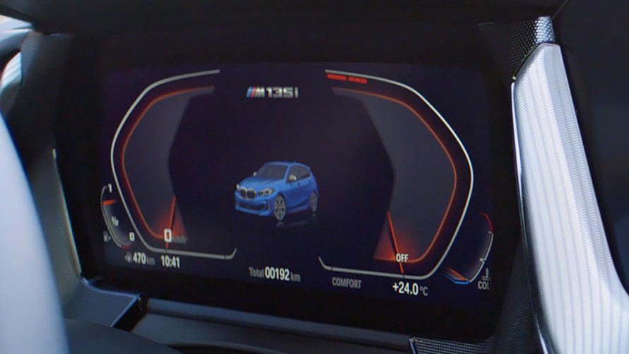 BMW M135i xDrive (F40) en M Misano Blau metallic en vidéo BMW M135i xDrive (F40) en M Misano Blau metallic en vidéo
