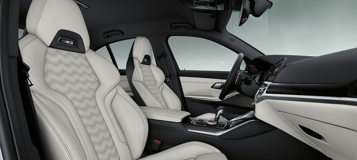 BMW Individual revêtement intérieur tout cuir Merino Elfenbeinweiß BMW M4 Coupé 2020 G82 habitacle BMW Individual revêtement intérieur tout cuir Merino Elfenbeinweiß BMW M4 Coupé G82 2020 habitacle poste de conduite