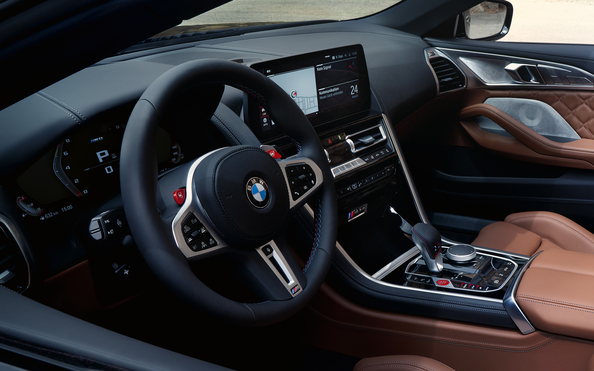 Poste de conduite de la nouvelle BMW M8 Competition Cabrio F91 LCI restylage 2022