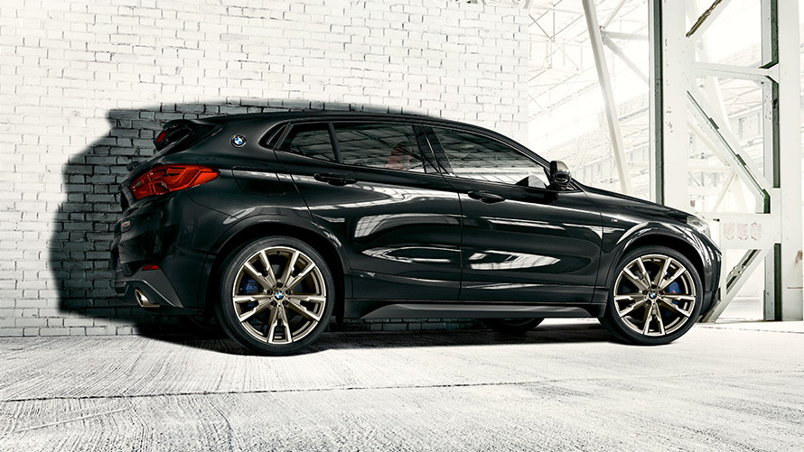 BMW X2 M35i (F39) en Saphirschwarz metallic, données techniques BMW X2 M35i (F39) en Saphirschwarz metallic, données techniques