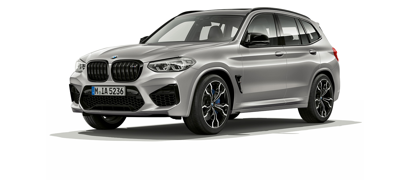BMW X3 M Competition, vue de trois quarts avant. Extérieur de la BMW X3 M Competition en Donington Grau metallic, vue de trois quarts avant.