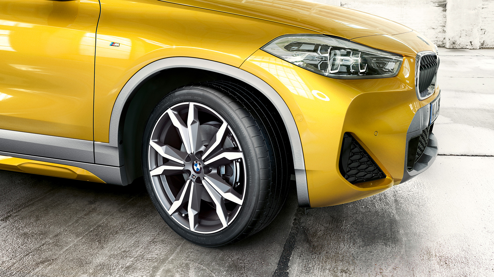 Jantes en alliage léger de la BMW X2 2018 F39 Jantes en alliage léger de la BMW X2 2018 F39 Galvanic Gold metallic