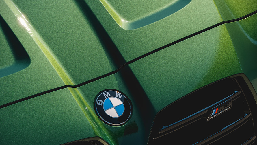 BMW M3 Competition M xDrive Touring BMW Individual Verde Ermes metallic logo BMW BMW M3 Competition M xDrive Touring G81 2022 BMW Individual Verde Ermes metallic logo BMW et naseaux BMW Close up