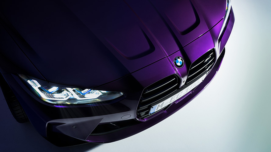BMW M4 Competition Coupé G82 2021 BMW Individual Thundernight metallic vue trois quarts avant fond perdu vue du haut gros plan BMW M4 Competition Coupé G82 2021 BMW Individual BMW M4 Competition Coupé G82 2021 BMW Individual Thundernight metallic vue trois quarts avant fond perdu vue du haut gros planmetallic vue trois quarts avant fond perdu vue du haut gros plan
