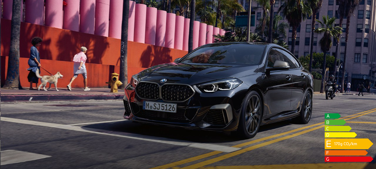 BMW M235i xDrive Gran Coupé F44 2020 Black Sapphire metallic, vue de trois quarts avant