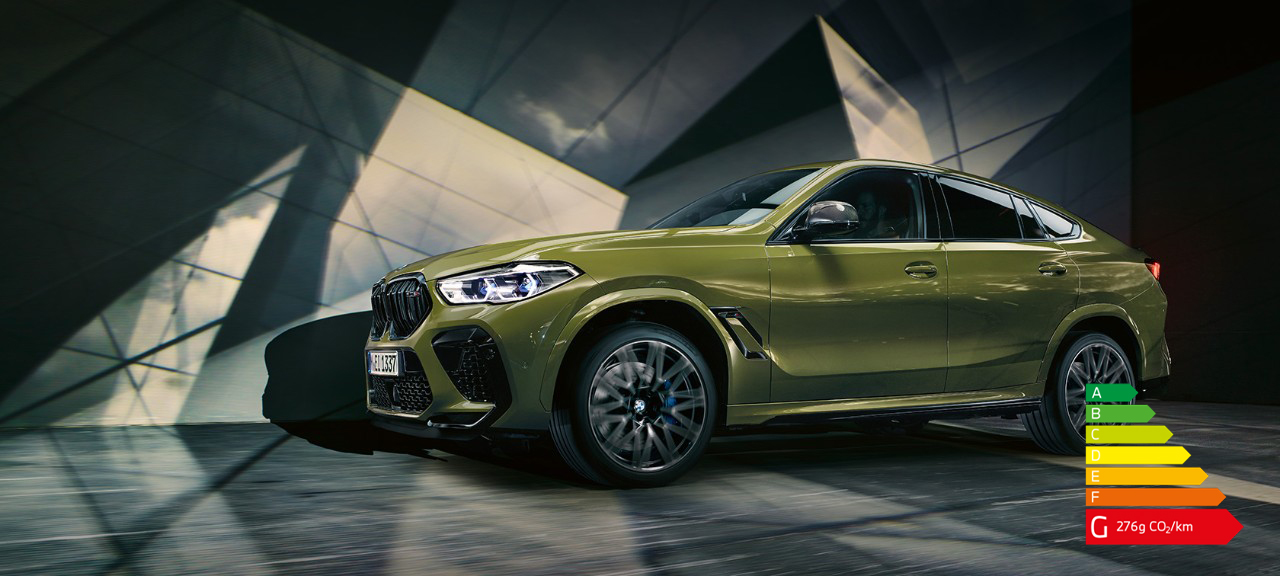 Voitures BMW X6 M BMW Individual Teinte spéciale Urban Green F96 2020 SUV BMW X6 M Competition vue de trois quarts avant
